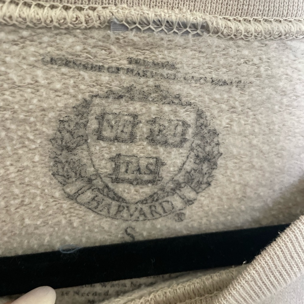 Vintage Harvard cream crewneck sweater with logo - Picture 2 of 3